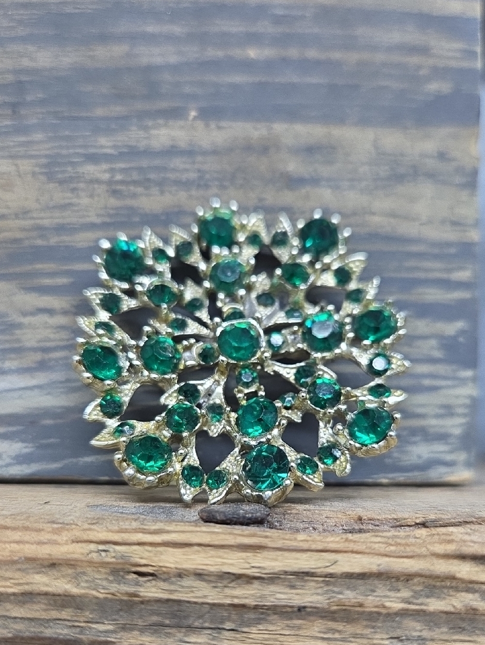 Vintage Gold-Tone Emerald Green Stones Statement Brooch